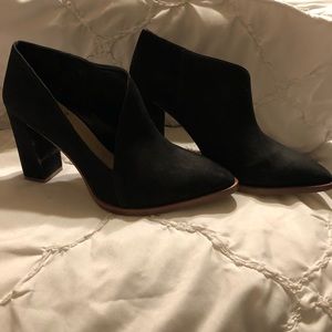 Vince camuto booties